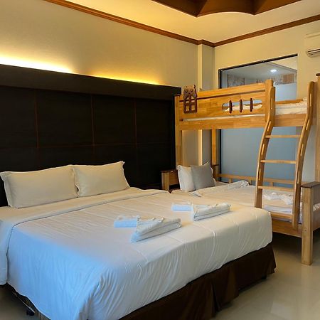 Blue Carina Inn Hotel - SHA Plus Phuket Exterior foto