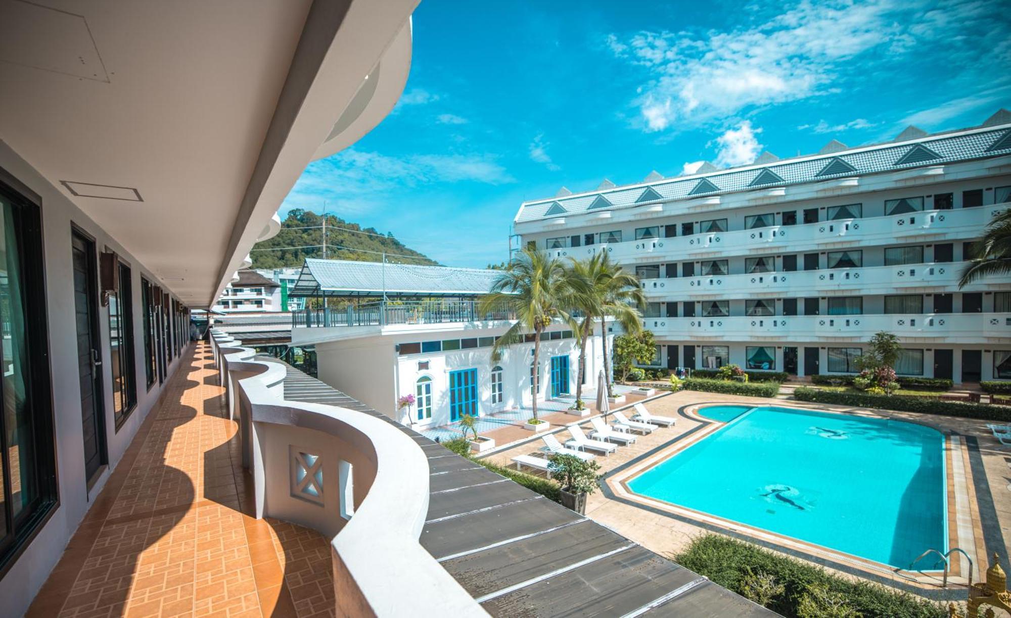 Blue Carina Inn Hotel - SHA Plus Phuket Exterior foto