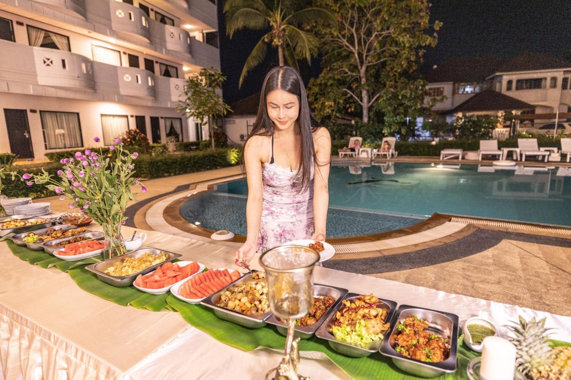 Blue Carina Inn Hotel - SHA Plus Phuket Exterior foto
