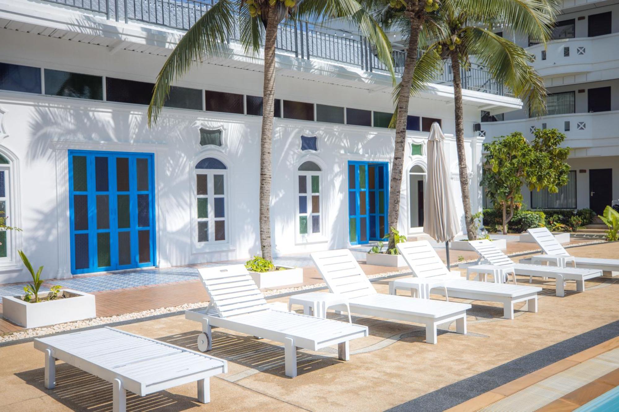 Blue Carina Inn Hotel - SHA Plus Phuket Exterior foto
