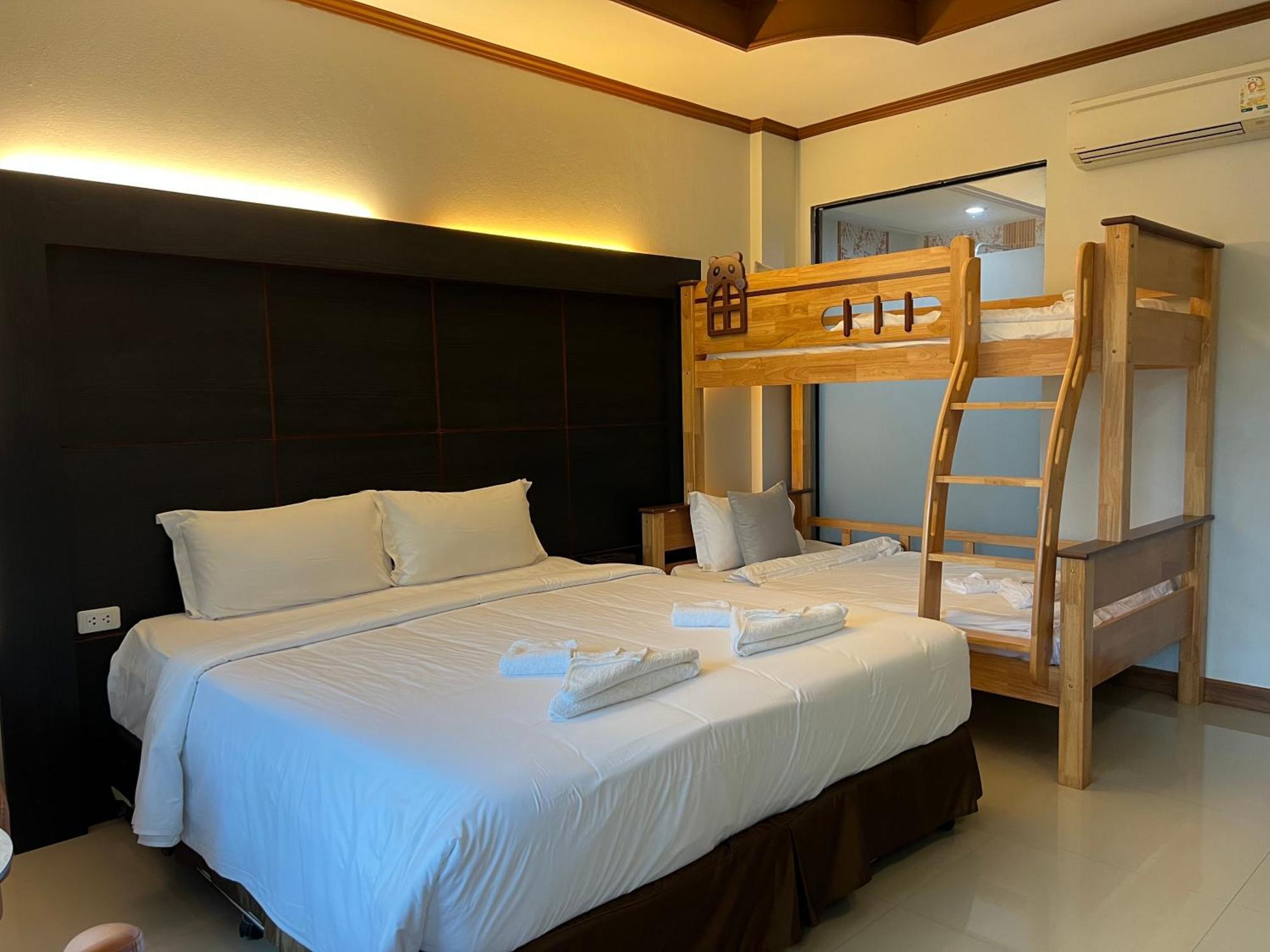 Blue Carina Inn Hotel - SHA Plus Phuket Exterior foto